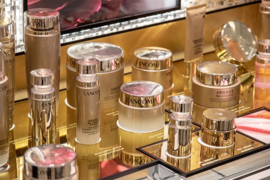 省钱攻略！爆红妆品，VIP礼遇，限时三天，折扣到底