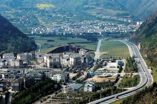 70年代珍贵老视频,青岛老照片看70年成就