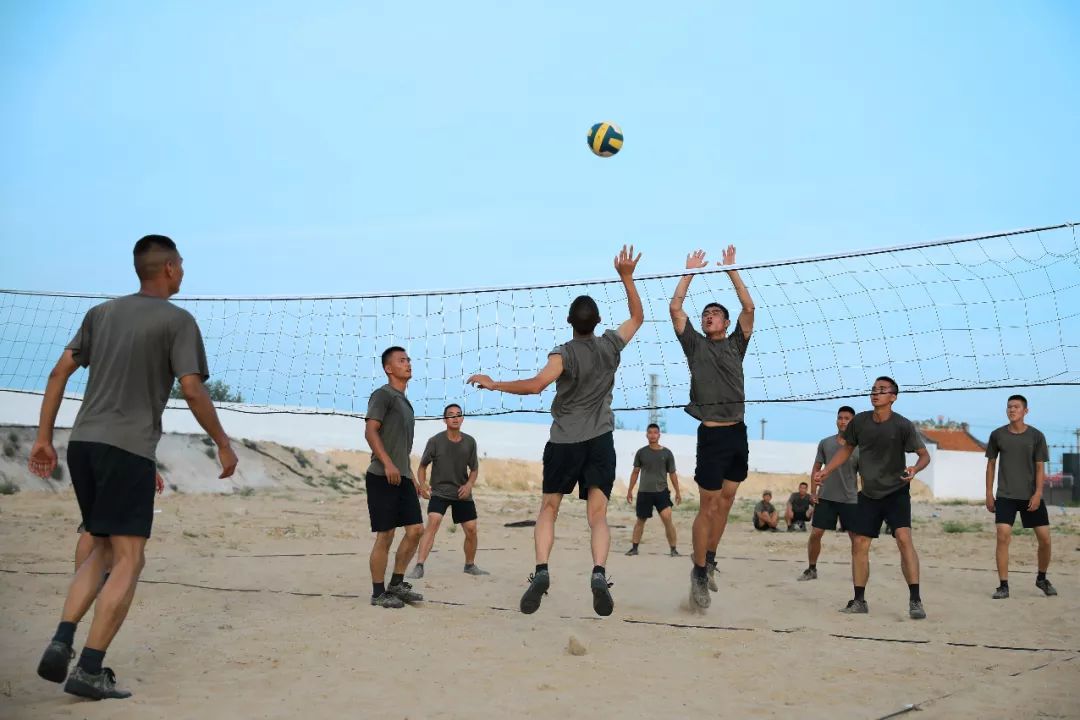 沙滩踢足球转场,沙滩踢足球