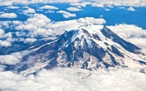 周边游丨苍山到底是座什么山？