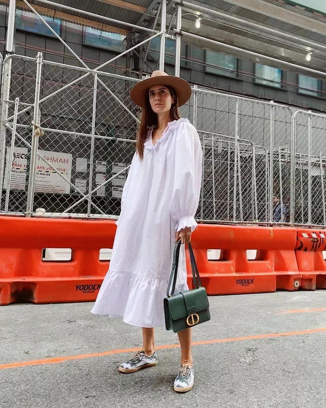 秋款裙子减龄显瘦洋气上档次,秋冬黑红裙子大码胖mm显瘦遮肉