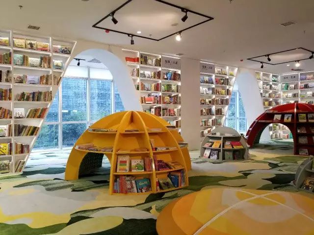 成都高新书店在哪里,成都高新科技路附近的书店