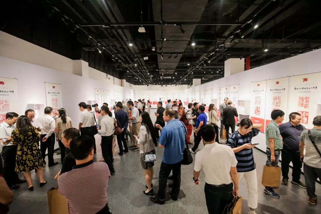 倪东方的“荒唐人生”：惜石如命，刻石入魂丨藏拍人物