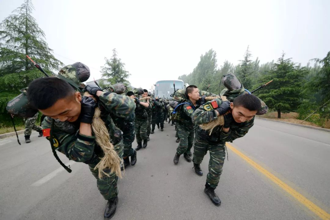 新兵连真实的一天,现在新兵连三个月的真实生活