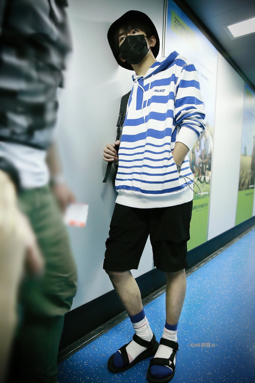 tfboys易烊千玺穿衣打扮,tfboys易烊千玺微博