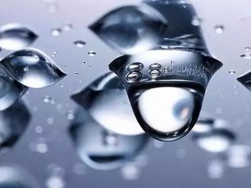 这款急救弹性蛋白贴，每天一片赶走干纹，还你天鹅美颈