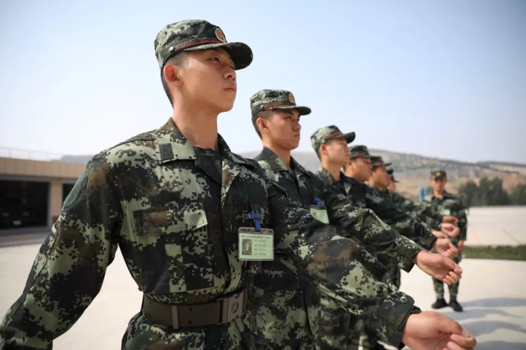 军营之星,新兵军营之星