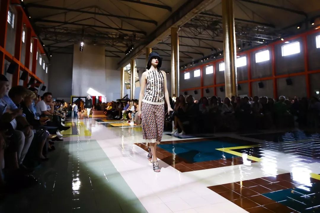 锁定每一个精彩时刻,锁定这8场秀就能包揽全年爆款