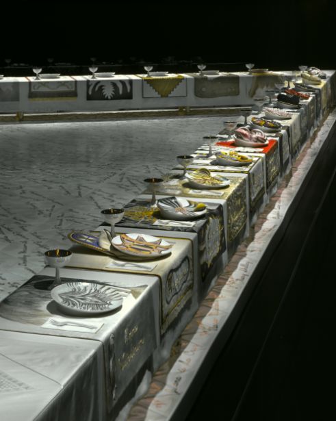 大艺术家|天天喊着女权?朱迪·芝加哥了解一下