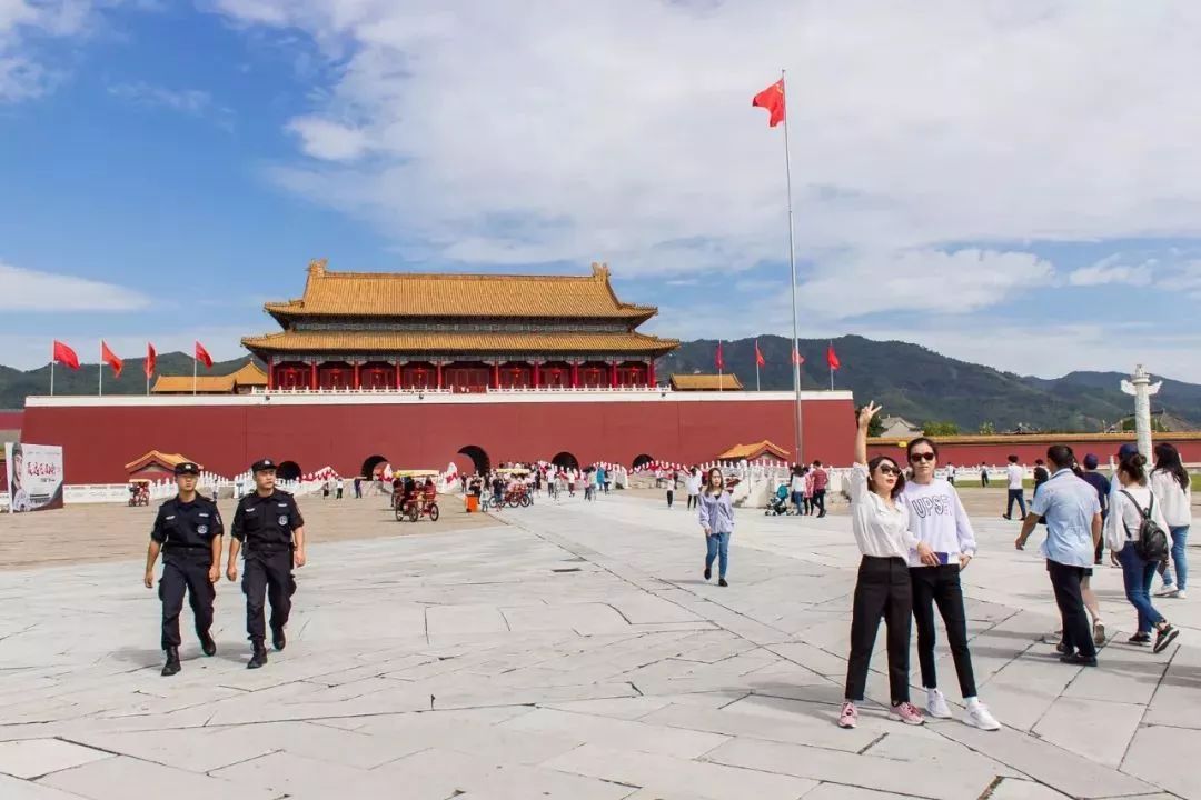 横店成毅烟花,横店五一烟花秀