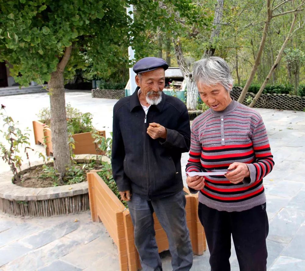 文明实践亮出最美风景线,新时代文明实践站掠影展板