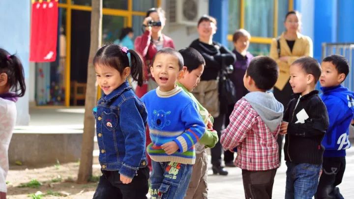 信阳公办幼儿园有哪几所,信阳安徒生幼儿园一年多少学费