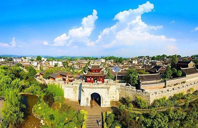 国庆期间贵阳出发自驾游路线,国庆小长假去哪玩贵阳