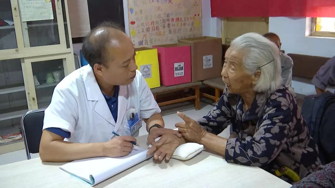 尊老敬贤的思想内涵,尊老敬贤的具体内容