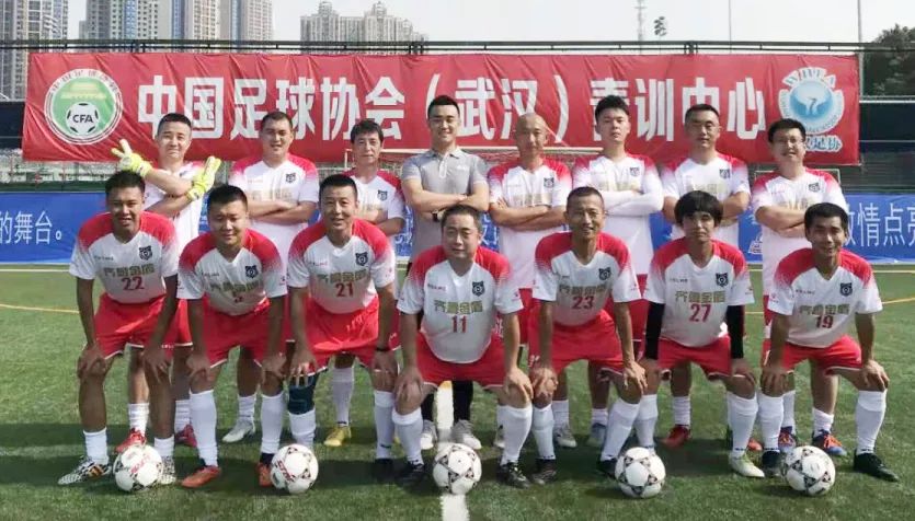 杩滃緛娆ф床涔嬫梾瓒崇悆,杩滃緛姝︽眽