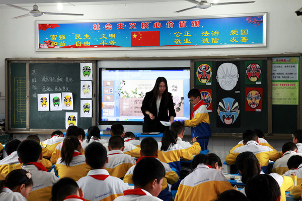 两校交流深化合作促共赢,两校合作促交流联合探索共成长