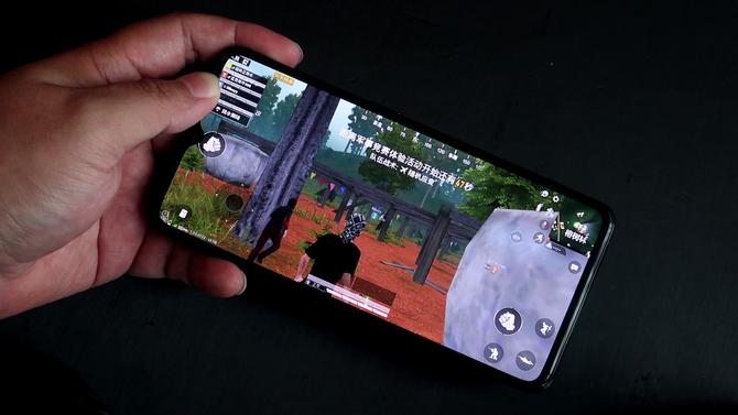 renoace深度测评,opporenoace90帧吃鸡表现