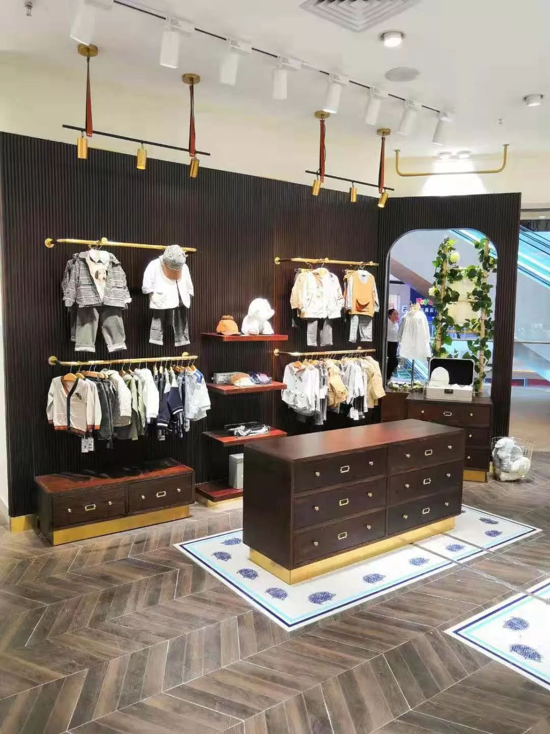 童装香奈儿新品,高端童装香奈儿