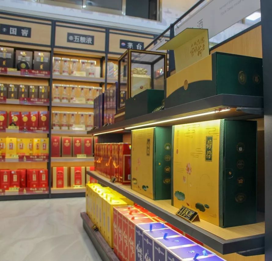 进门被吓到！安溪二环路新开了家酒庄竟然如此豪华，满眼都是……