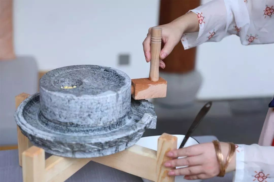 不输京都的乘船入户体验，15000m²水边村落刷新江浙沪度假体验，错峰直降千元