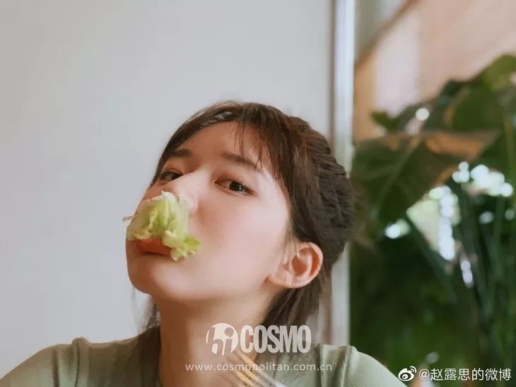 美人计|21岁的赵露思说自己大笑后法令纹卡粉，我听了笑不出来