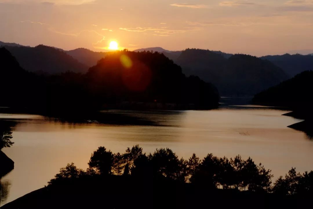 苏幕遮范仲淹全诗欣赏,范仲淹具有沧桑意味的诗句