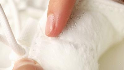 地表Zui强！暴雨蹦迪从不湿还巨暖和！比2个鸡蛋还轻，走8小时一点都不累