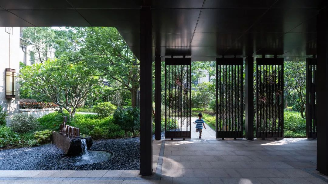 龙湖天宸原著二期有什么楼盘,沈阳龙湖天宸原著118平房间软装