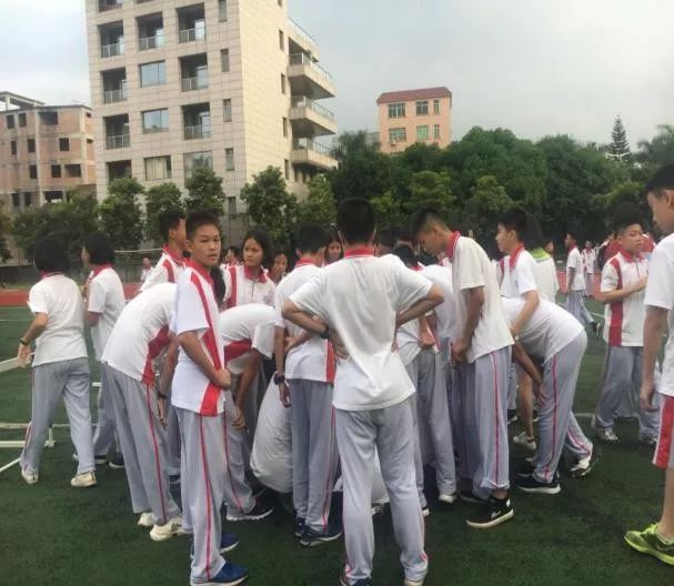 【活力邓中】绿茵点亮青春足球传递激情——记初一级射龙门比赛