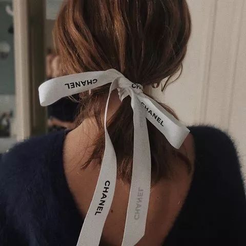 化妆品丝带怎么系,化妆品丝带礼盒系法