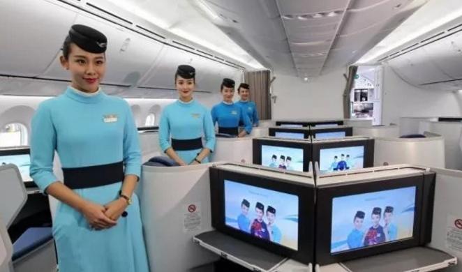 外出旅行为啥不坐晚上飞机,为什么出去旅游不在车上睡