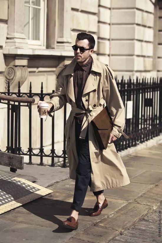 burberry绅士,burberry风衣高质量男性