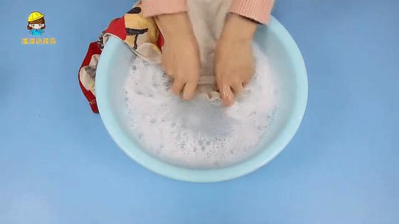 夏天来了衣服上潮湿有霉斑怎么办,衣服发霉了怎么洗掉霉斑小妙招