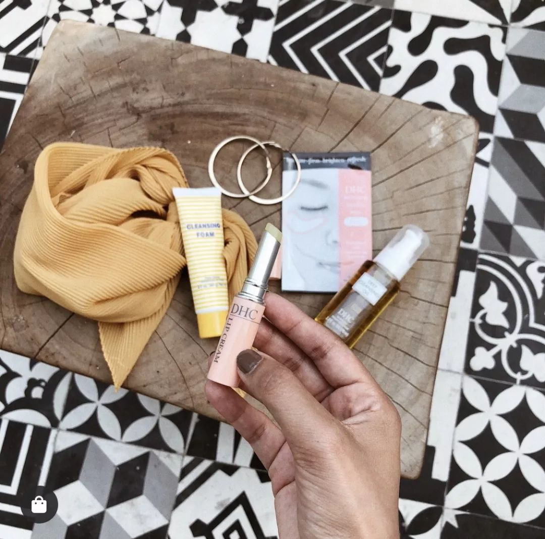 比较好用的几款润唇膏,推荐又好用又好看的润唇膏