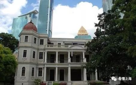 荣宅里的故事,荣姓的故事简短