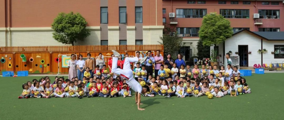 厉害了！松江“90后”小伙担任电影花式足球技术指导，背后的故事更精彩