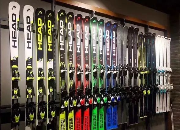 新手入门全套滑雪装备推荐,新手小白滑雪入门全攻略