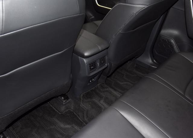 本田crv1.5t和丰田rav4油耗怎么样,丰田本田这两款车型哪一款最省油