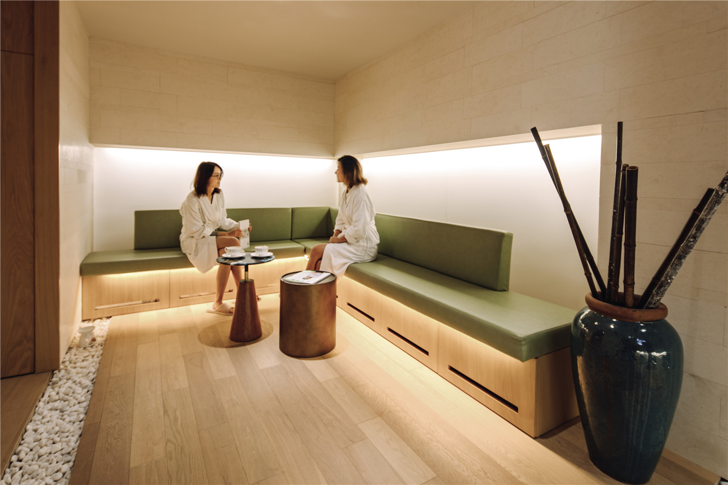 澶氭5璁捐,鑷劧缇庣編瀹归櫌璁捐