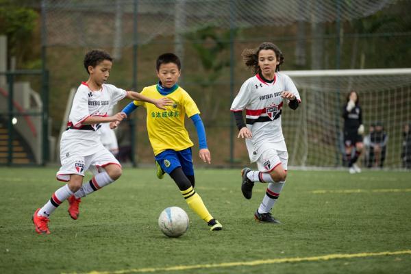 浠颁箟瓒崇悆,浠颁箟涔¤搐澶т細