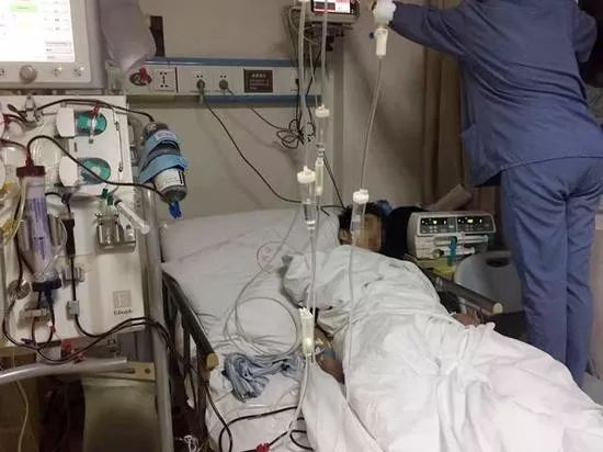 14岁河南籍上海中学生喝农药身亡,同学称“他在学校长期被欺凌”