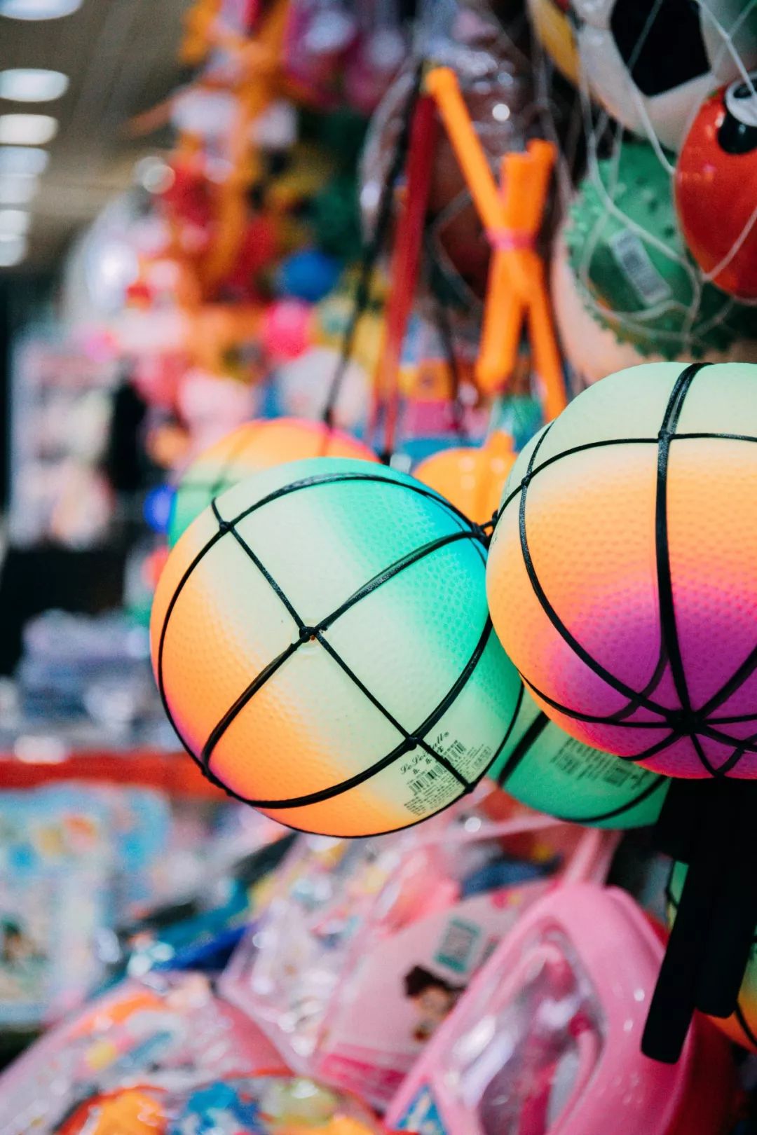 重庆地下商场建议去么,地下商场重庆