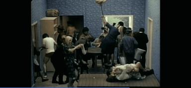 这张图非常火,网友留言说:这个星星就不知道把板凳往前挪一挪吗