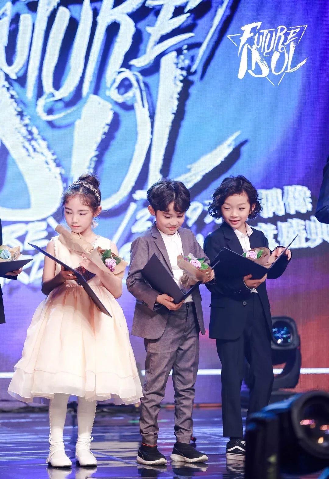 iu林允儿衣服,林允儿iu私服