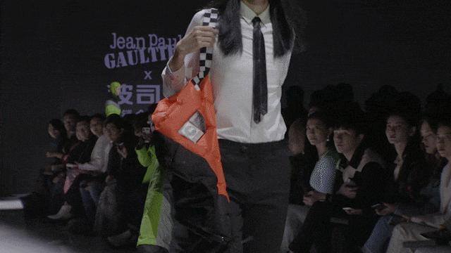 波司登特别的品牌联名款,波司登爱马仕联名款男款