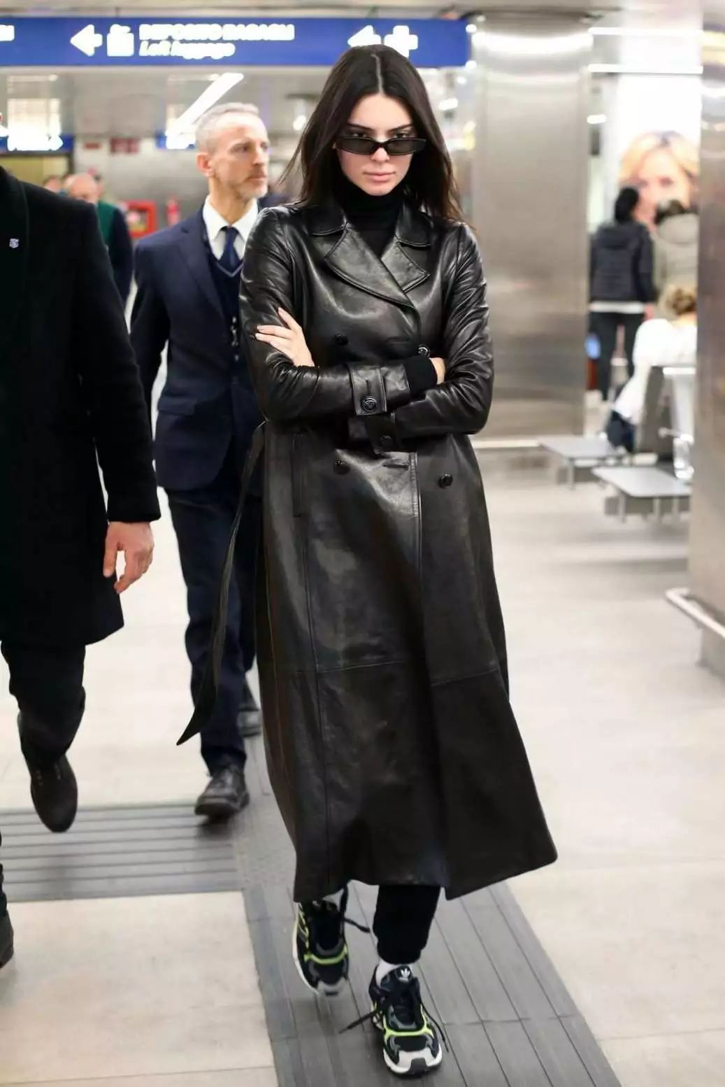 什么牌子的大衣好看又实用,大衣冬季必买的款式不过时