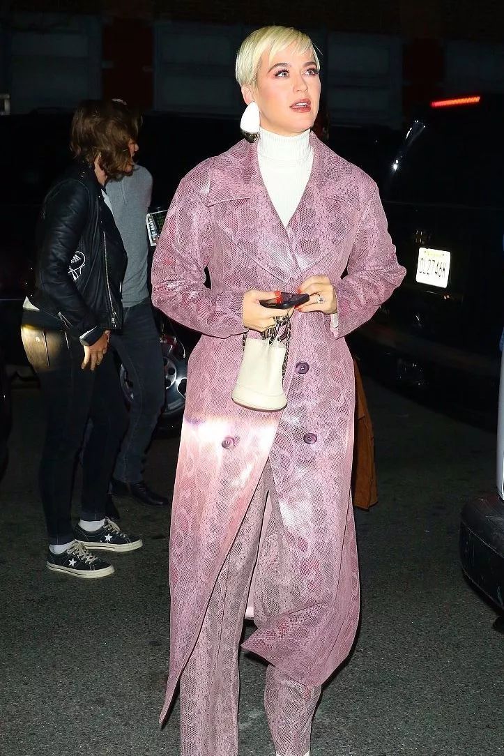 大衣买哪些经典不过时,哪些牌子的大衣值得推荐