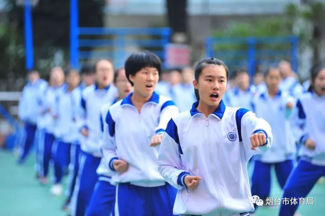 王登峰：完善学校体育制度体系和治理机制