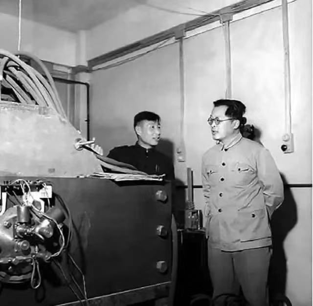 两弹元勋邓稼先隐姓埋名十几载,默默无闻的两弹元勋