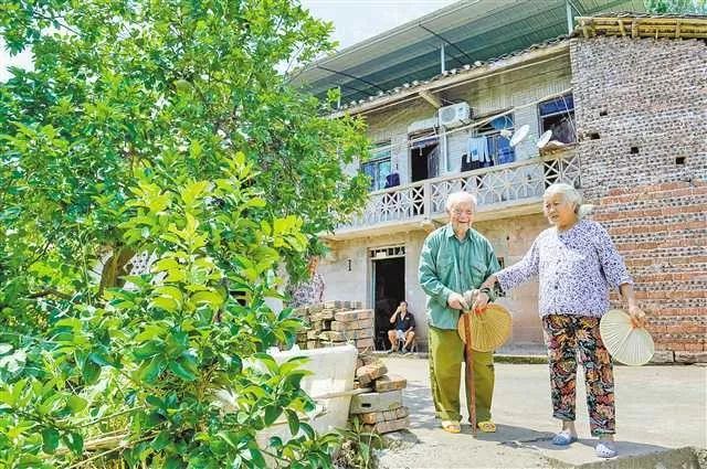 95岁抗战老兵最后的心愿令人泪目,92岁老兵回忆抗美援朝数次落泪